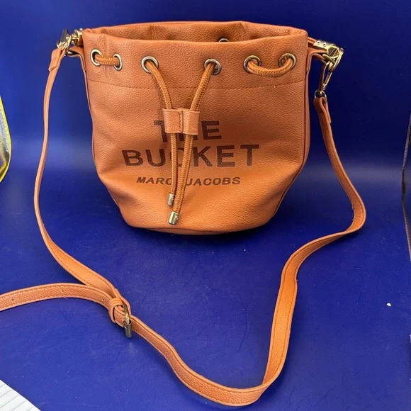 Marc Jacobs Tan Bucket Leather Shoulder Bag